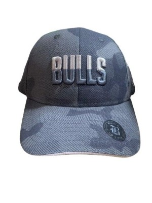 BONE ADULTO SORTIDO/BORDADO VITOR UN.