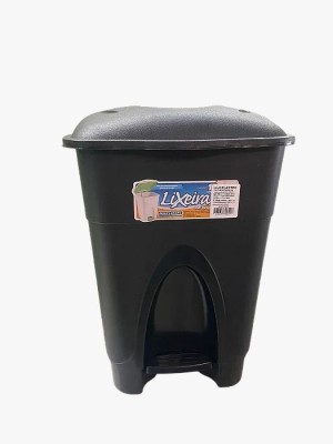 Lixeira Preta 17L com Pedal em Plástico Reforçado – Ideal para Cozinhas, Banheiros, Escritórios e Ambientes Internos