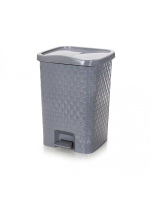 LIXEIRA RATAN C/ PEDAL 14LTS 25X24,5X36CM UN.